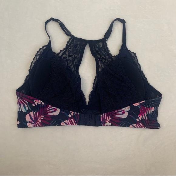 PINK VS Floral Lace Bralette - Picture 2 of 5